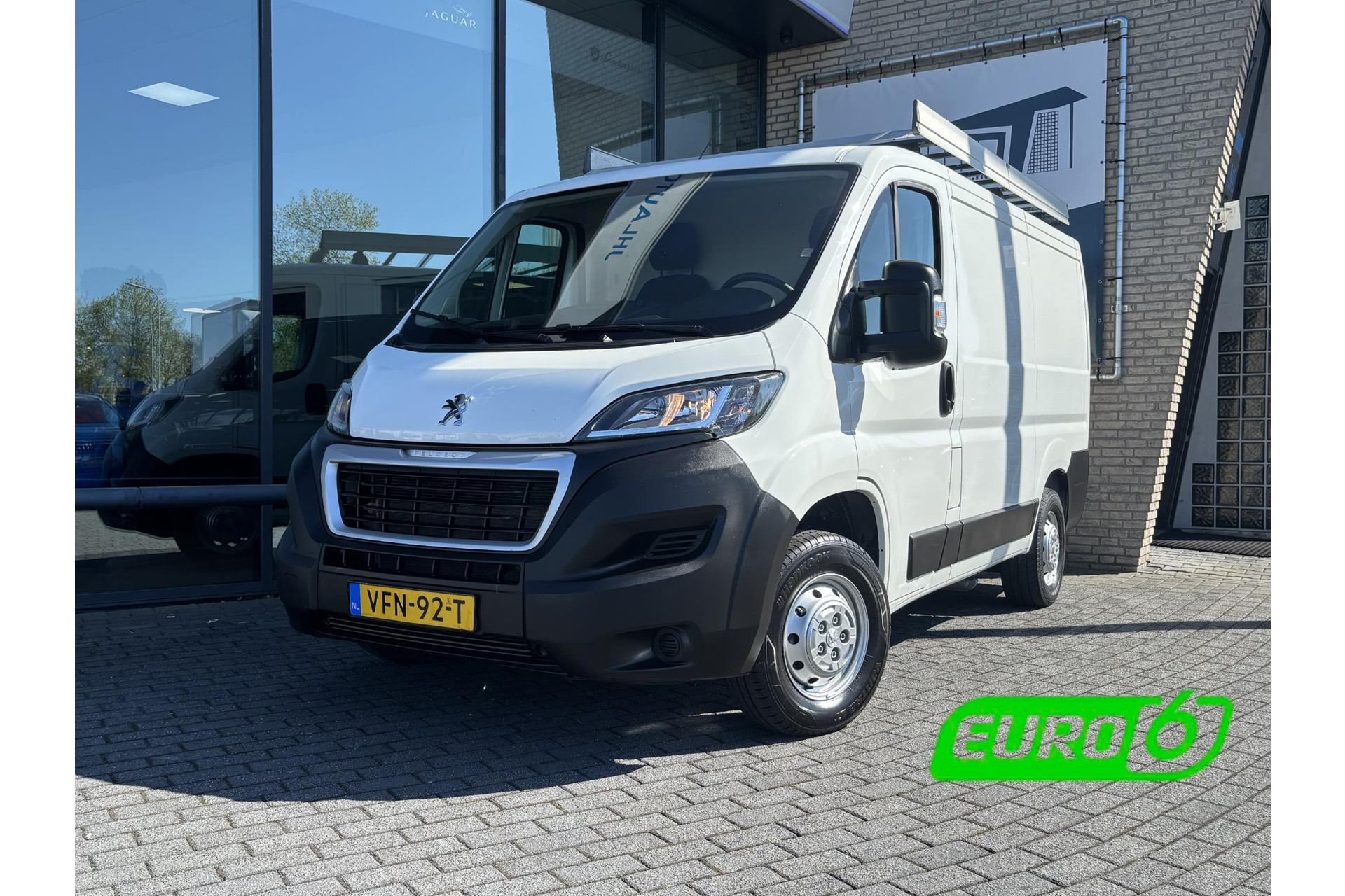 Peugeot Boxer 330 2.2 HDi 120 L1H1*AIRCO*CAMERA*CRUISE*PDC*HAAK*